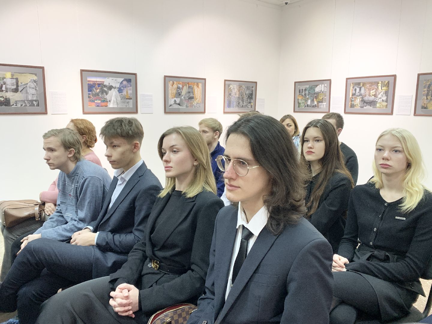 Балашиха, Подмосковье, Выставки, Картинная галерея Балашихи, Культура, История, Блокада Ленинграда, Юрий Кнутов, Музеи, Память,