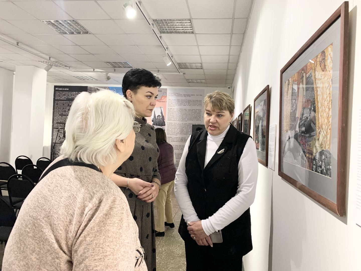 Балашиха, Подмосковье, Выставки, Картинная галерея Балашихи, Культура, История, Блокада Ленинграда, Юрий Кнутов, Музеи, Память,