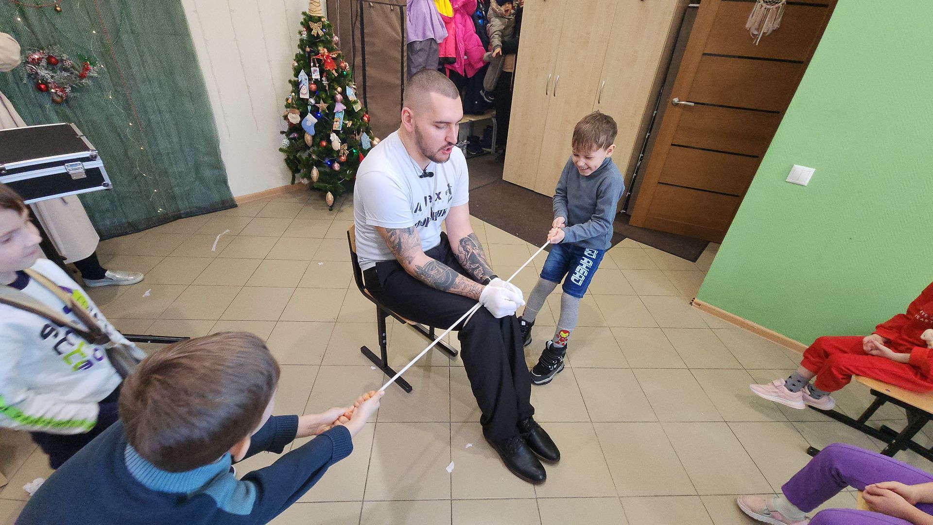 сво, шатура, фокусник, иллюзия обмана, иллюзионист, фокусы,