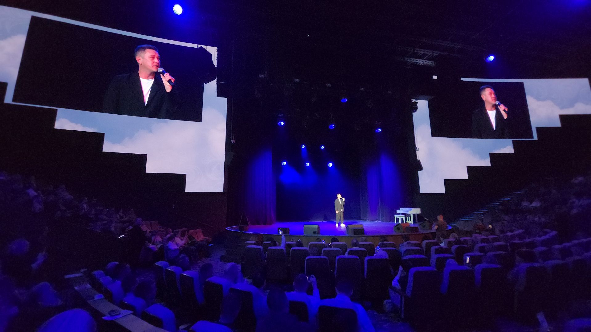 От героев былых времен, концерт, благотворительный, СВО, Марфо-Мариинская обитель, Анкудинова, Елисавета, Певцов, Маликов, Вегас,