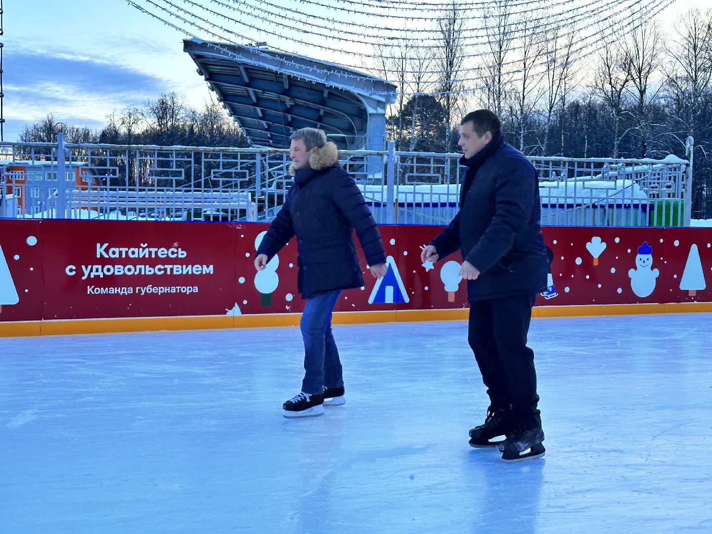 Новый каток, зима в подмосковье, наро-фоминск,