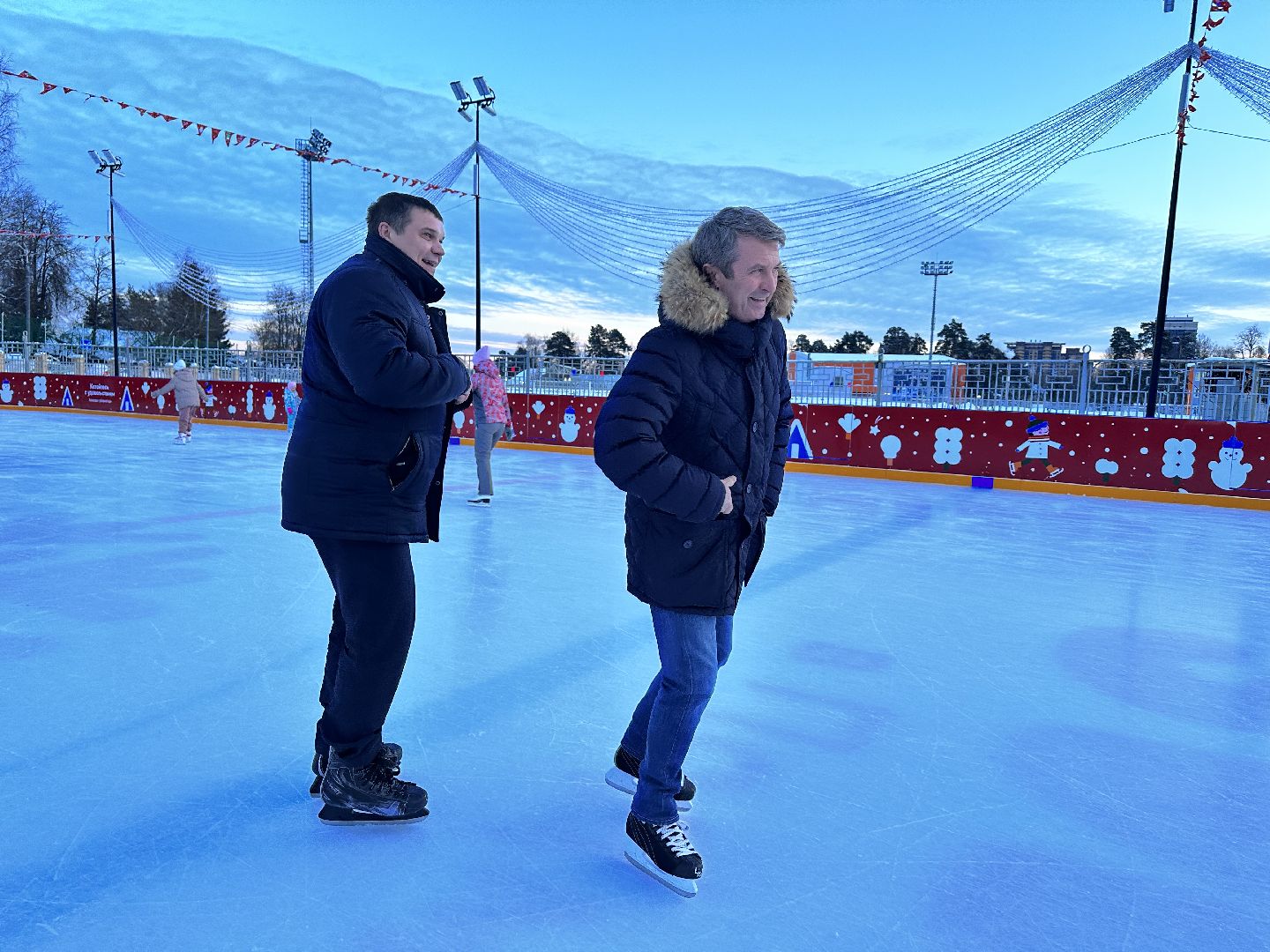 Новый каток, зима в подмосковье, наро-фоминск,