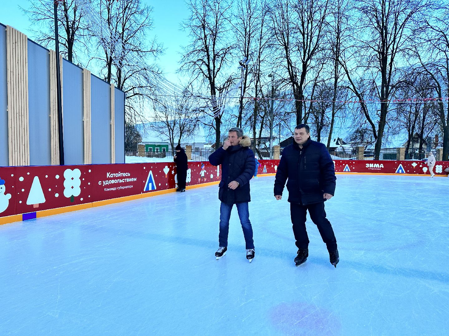 Новый каток, зима в подмосковье, наро-фоминск,