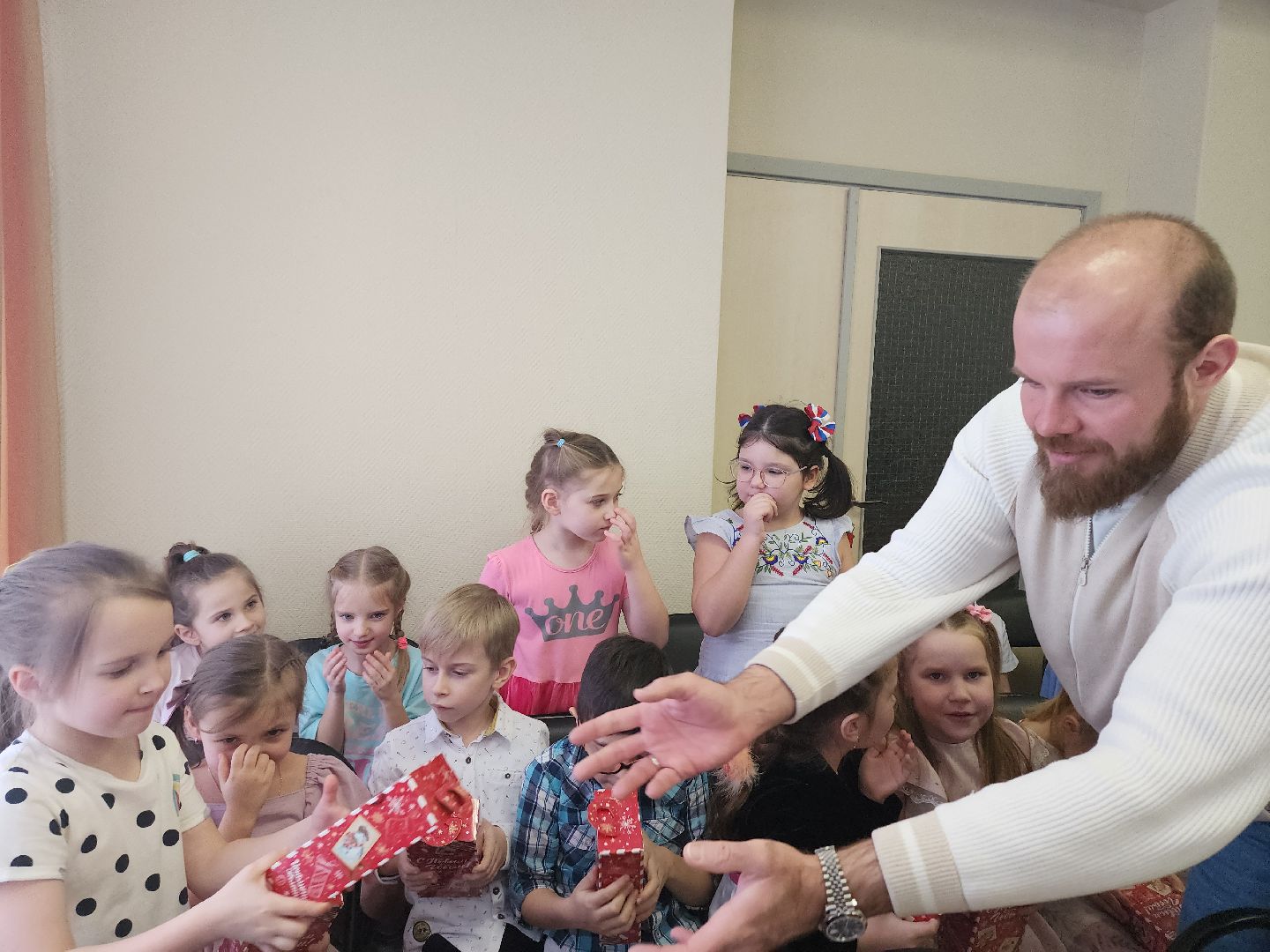 серпухов, подмосковье, федерация бокса россии, дети, благотворители,