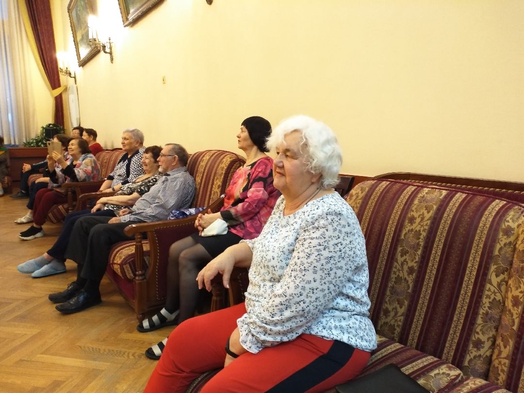 Лосино-Петровский, общество