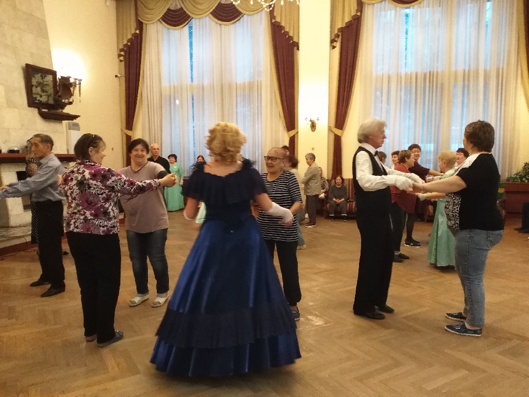 Лосино-Петровский, общество