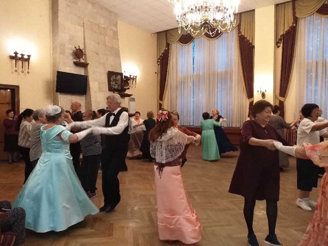 Лосино-Петровский, общество