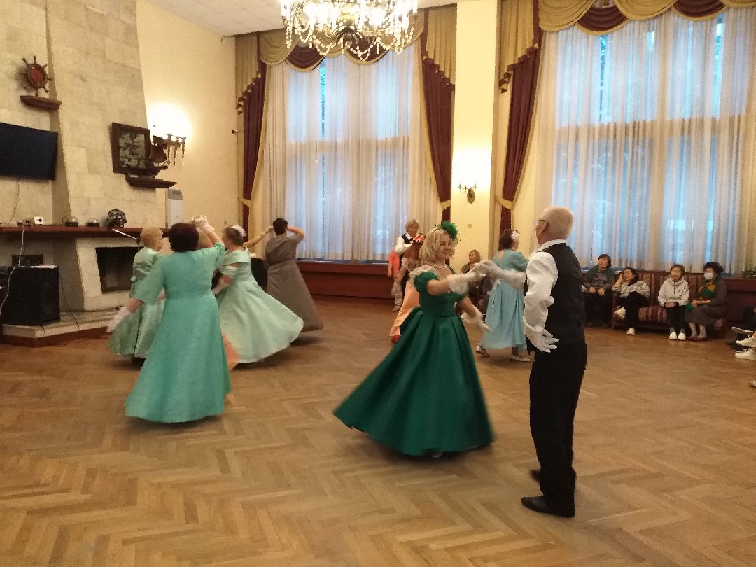 Лосино-Петровский, общество