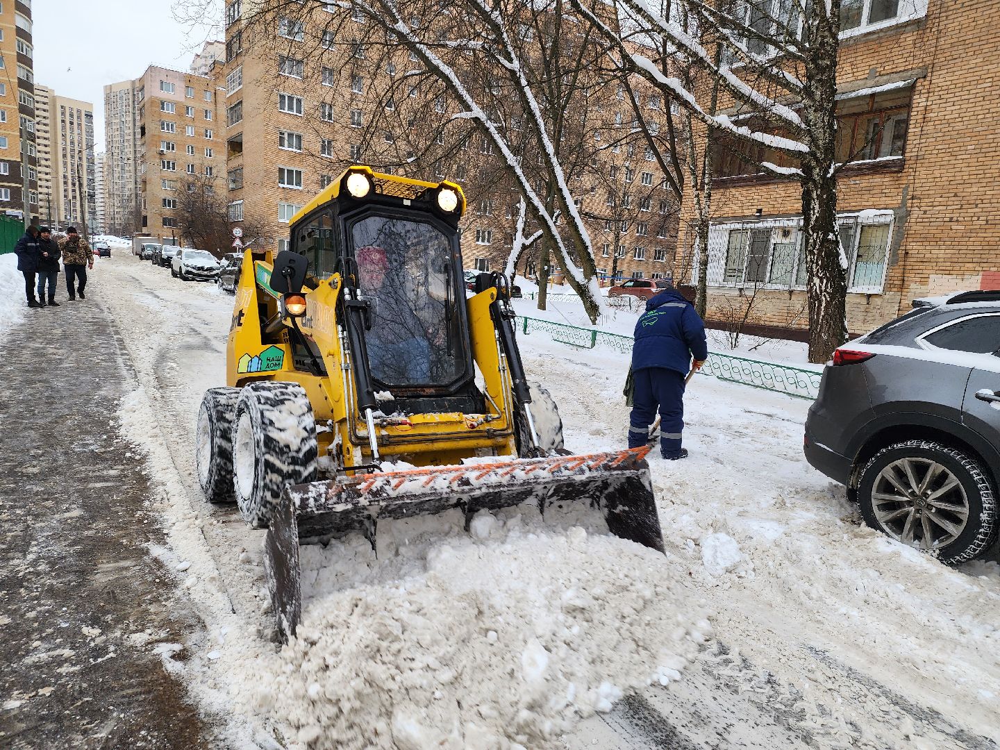 долгопрудный, трактор, погрузчик, мбу благоустройство,