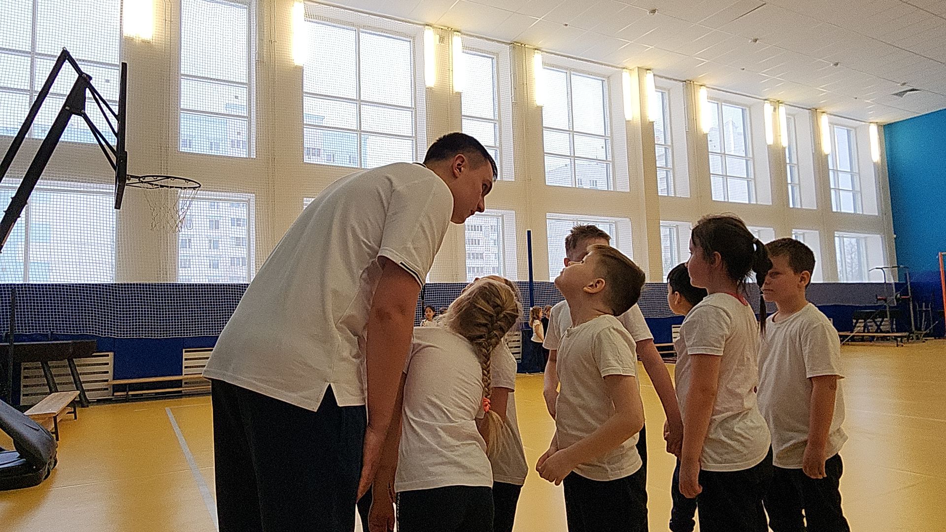 электросталь, электросталь спортивная, мой город, образование, образование подмосковья, гимназия, гимназия 9, учитель, урок, урок физкультуры, день студента, студенты,