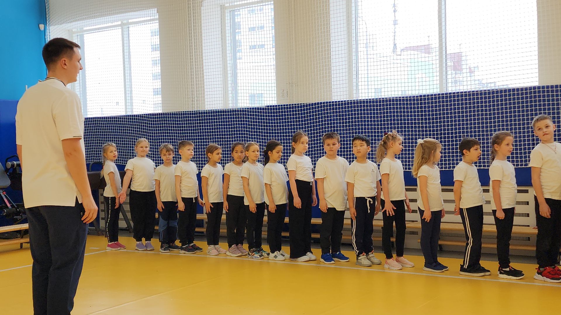 электросталь, электросталь спортивная, мой город, образование, образование подмосковья, гимназия, гимназия 9, учитель, урок, урок физкультуры, день студента, студенты,