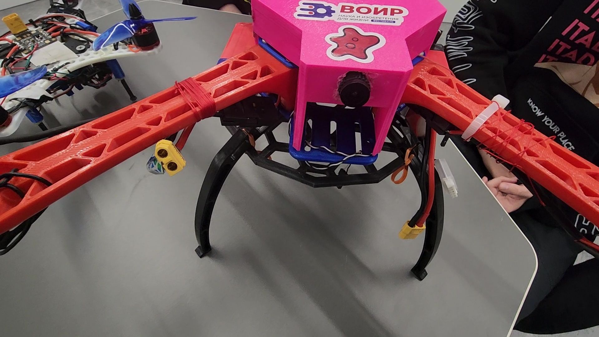 Реутов, Изобретариум, юные гении, дрон, видео с коптера, МЧС, спасение людей, распознавание лиц,