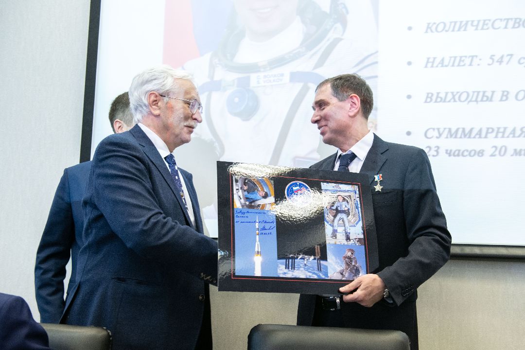 лыткарино, чтения. сила света