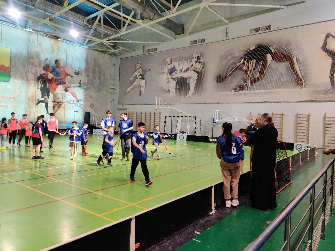 Красноармейск, хоккей в валенках, хоккей с мячом, тренер, воспитанники православных школ