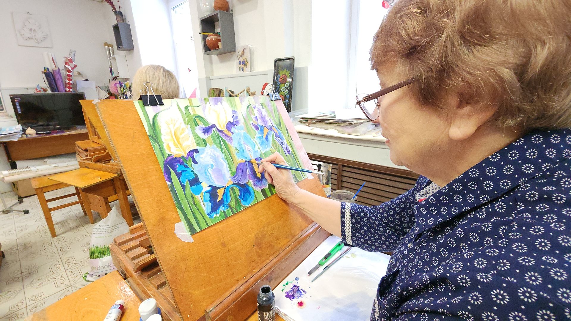 активное долголетие, электросталь, мой город, пенсионер, пенсионеры, студия, изостудия, досуг, культура, живопись, художественная выставка,