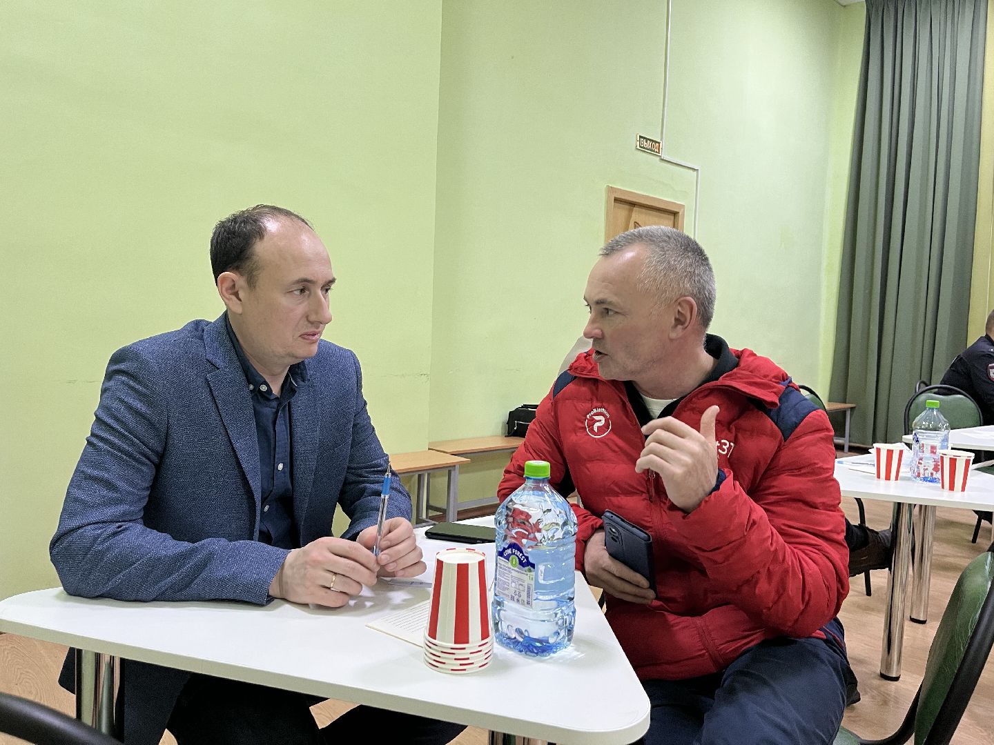 Шаховская, выездная администрация, люди, собрание,