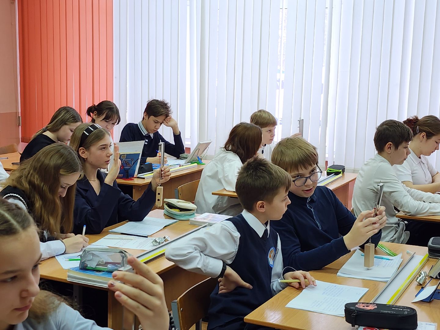 Серпухов, подмосковье, инициативное бюджетирование, школа, урок физики,