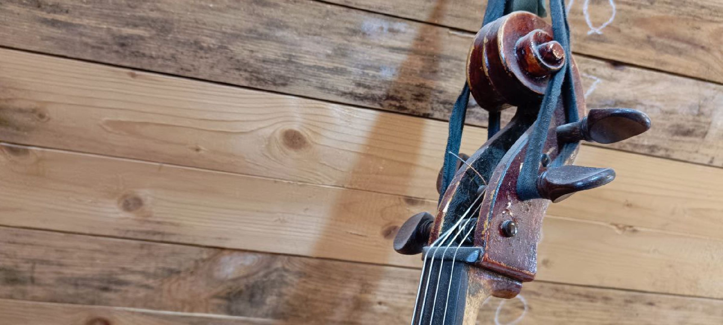 Дмитров, Деденево, Скрипичный мастер Андрей Зубенко,