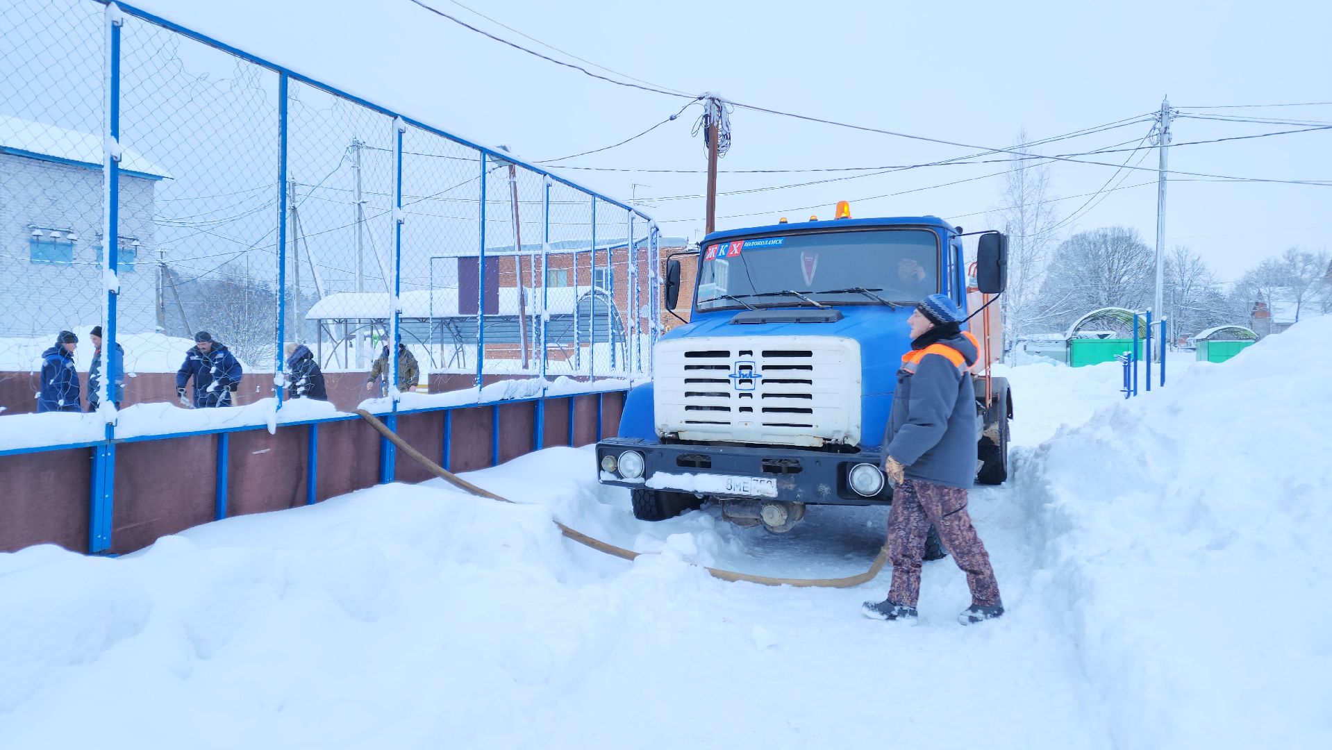 волоколамск, жкх, каток, деревня, зимней сезон, коньки,