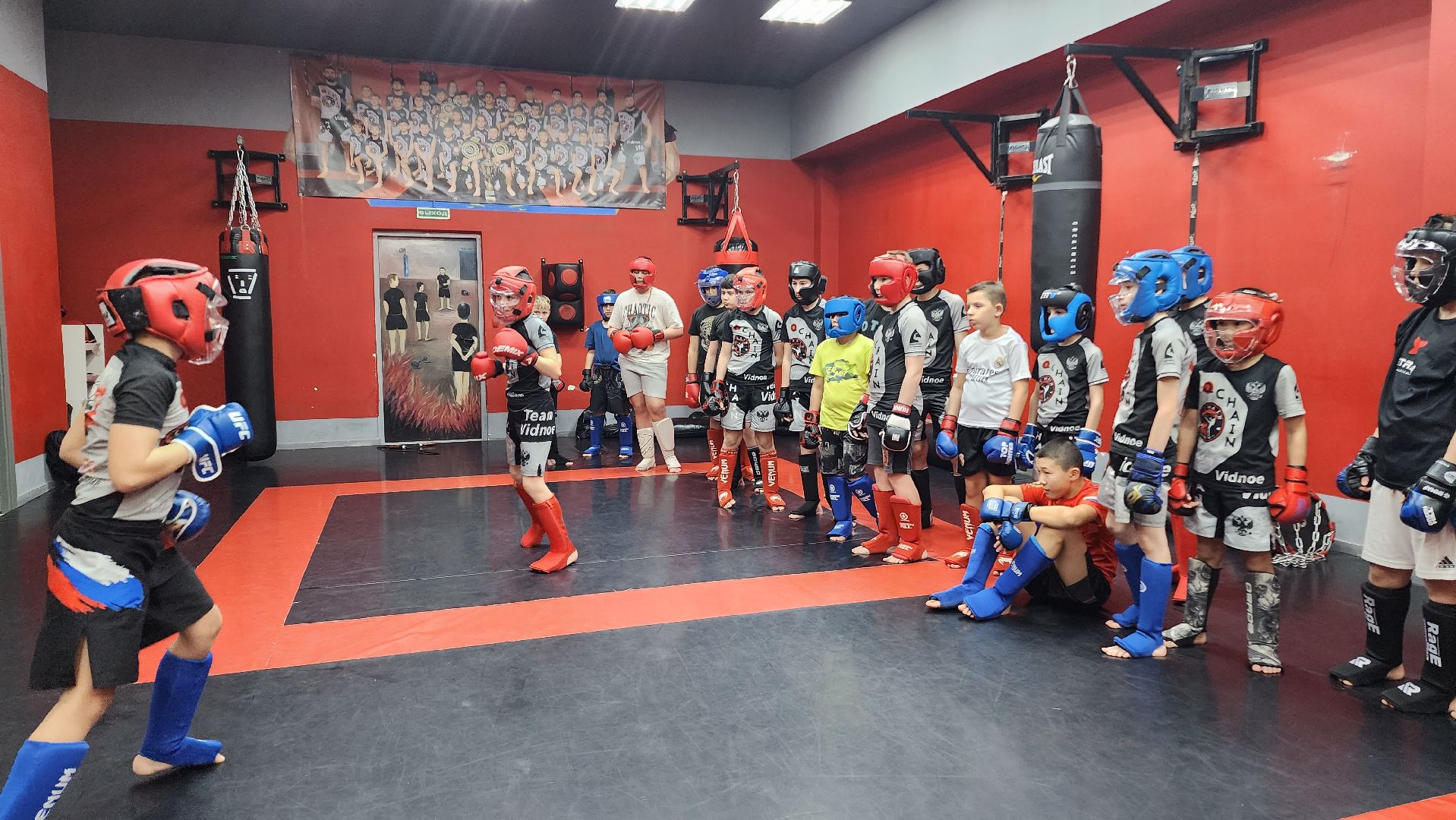 Артур Варданян, клуб единоборств, спортклуб QChain, Видное, Подмосковье, Единоборства, Федерация бокса,