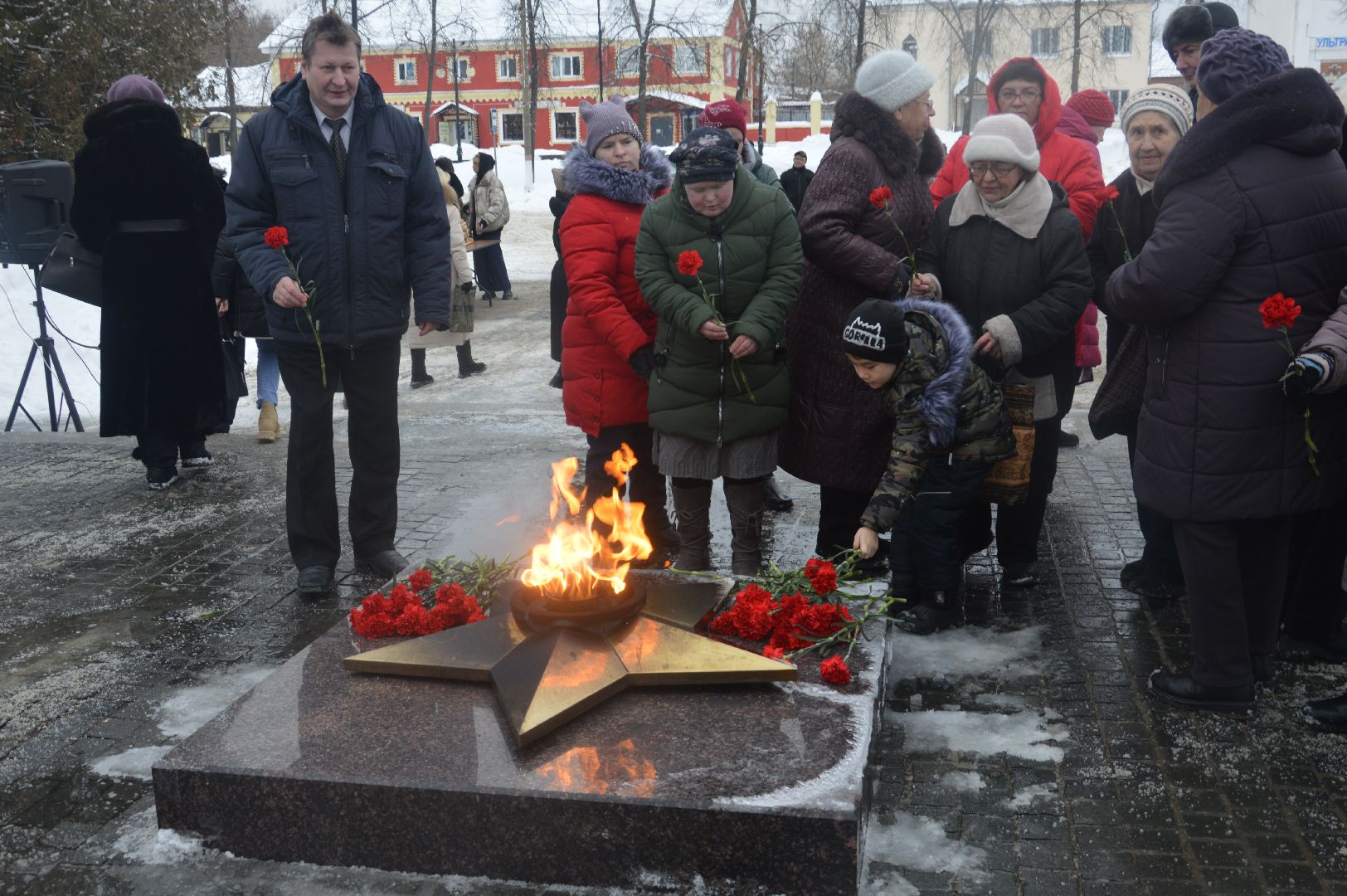 шатура, рошаль, блокада ленинграда, пайка хлеба, митинг, память,