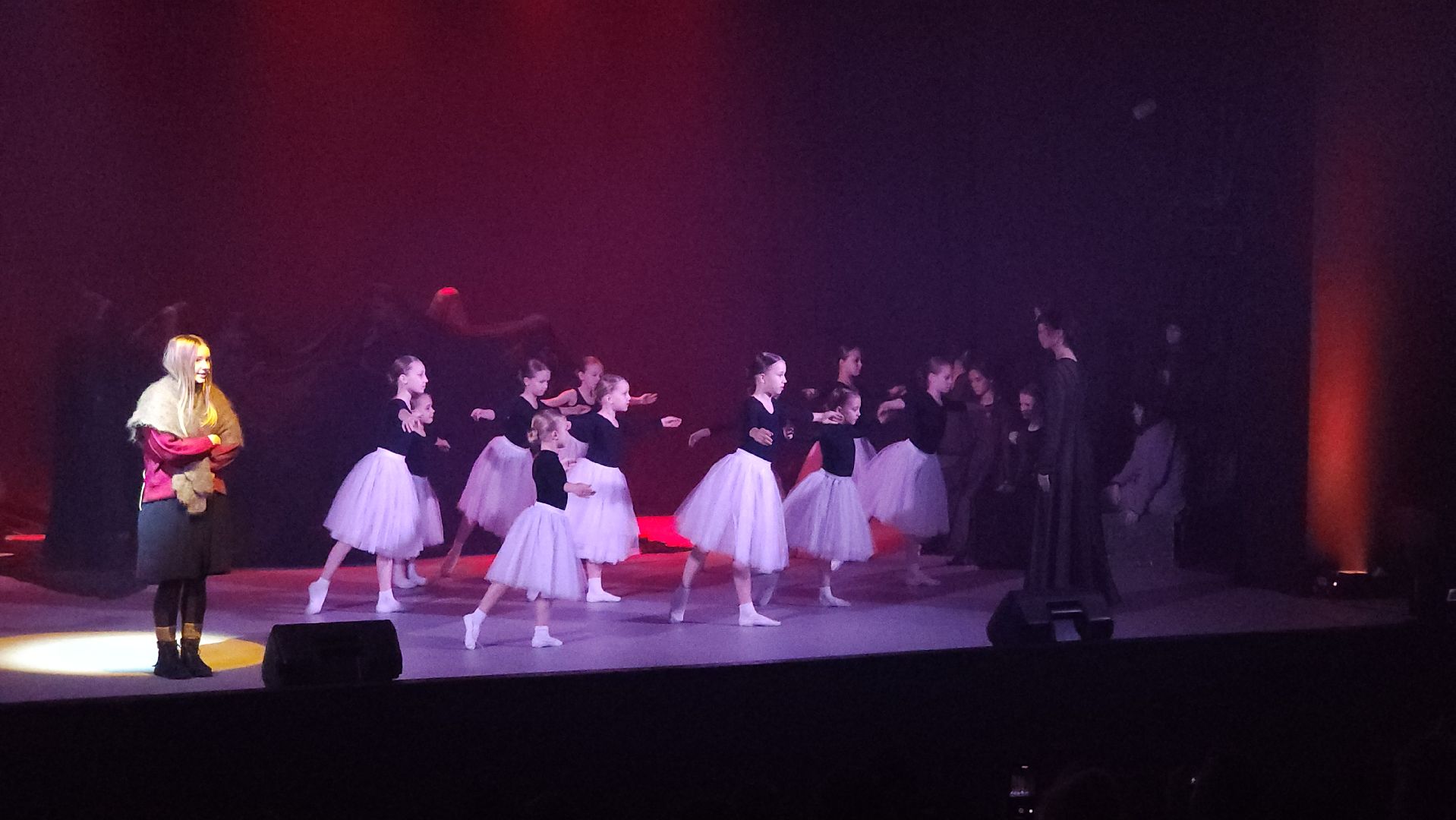 блокада Ленинграда, спектакль, искусство,