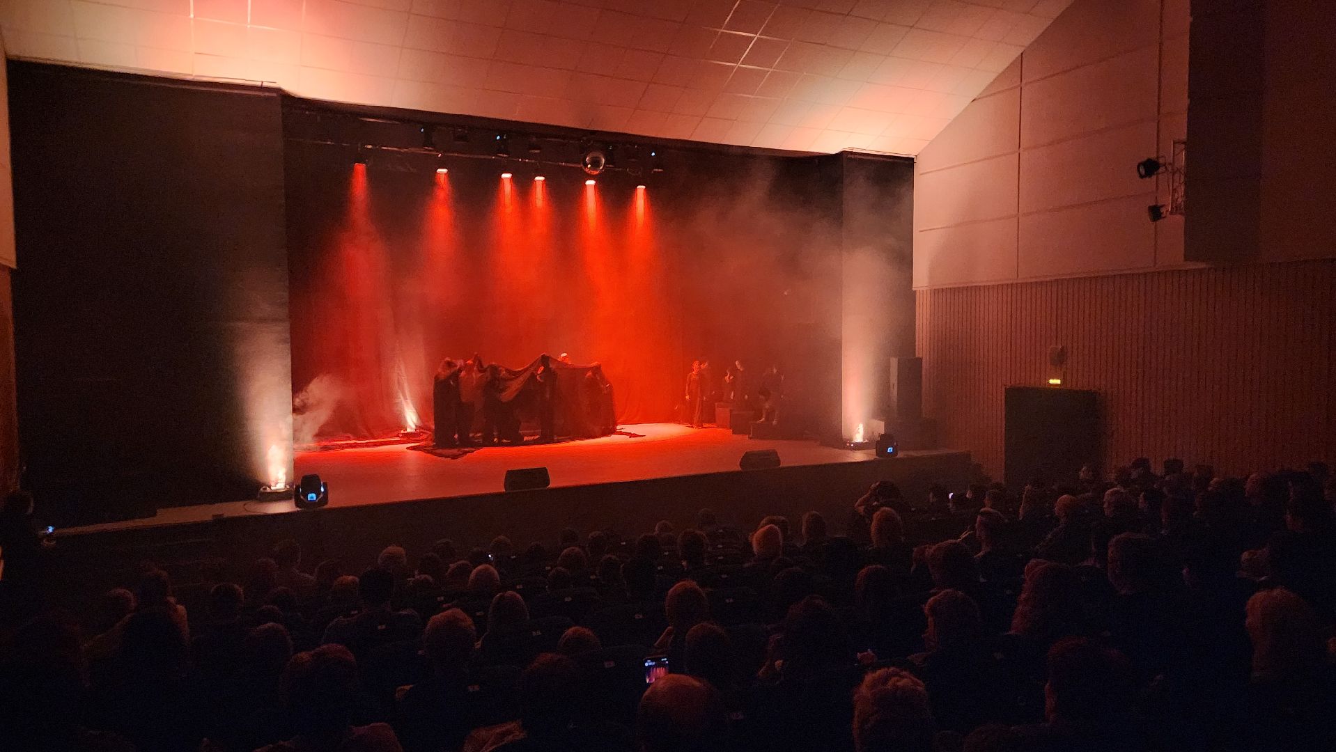 блокада Ленинграда, спектакль, искусство,