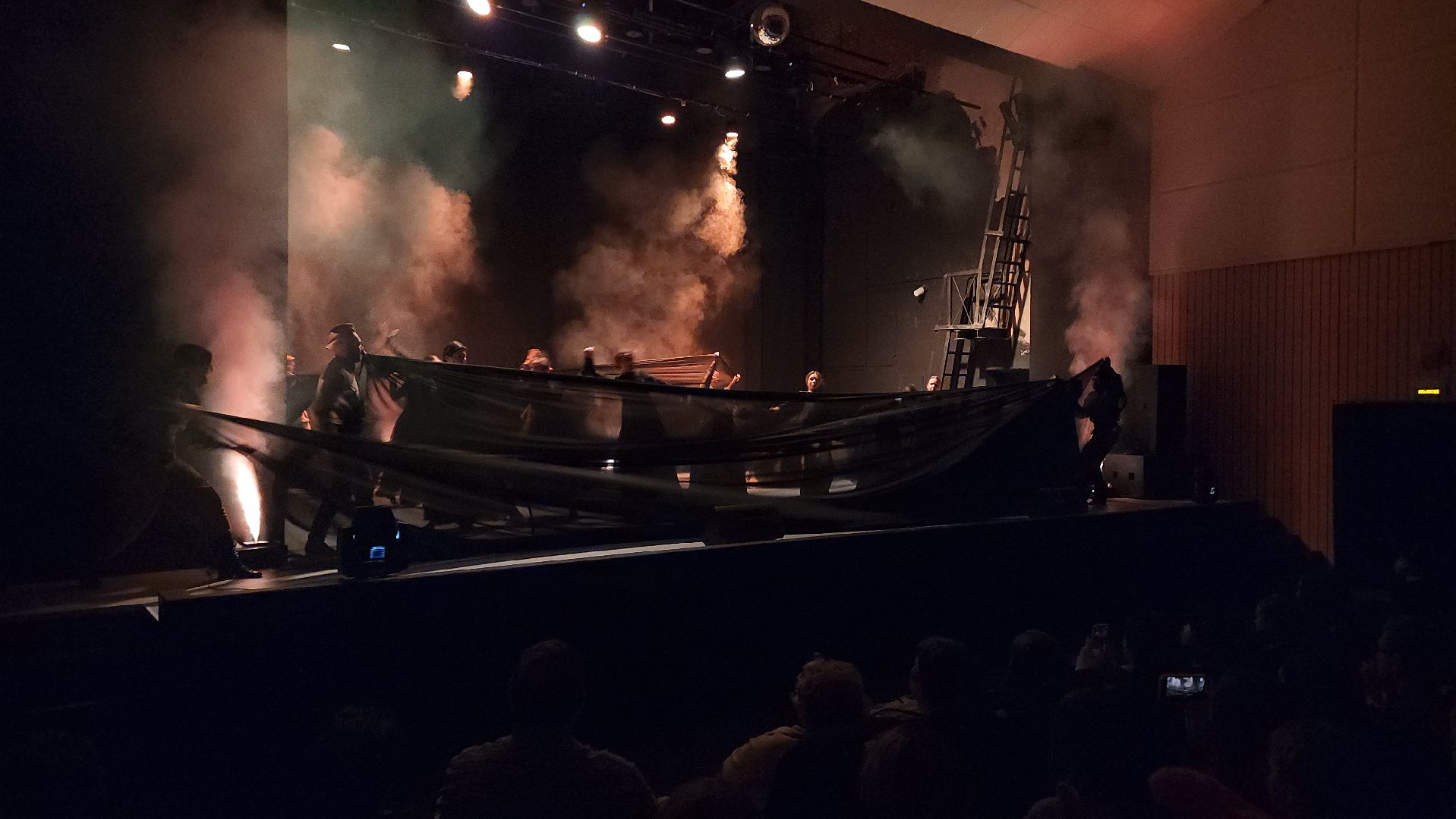 блокада Ленинграда, спектакль, искусство,