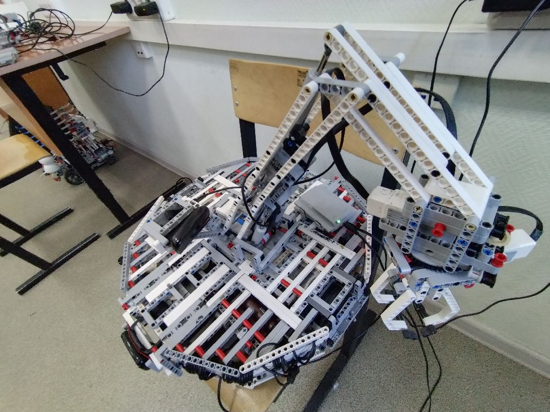 роботы, олимпиада, физика, Робофест, Мытищи