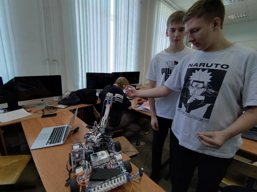 роботы, олимпиада, физика, Робофест, Мытищи