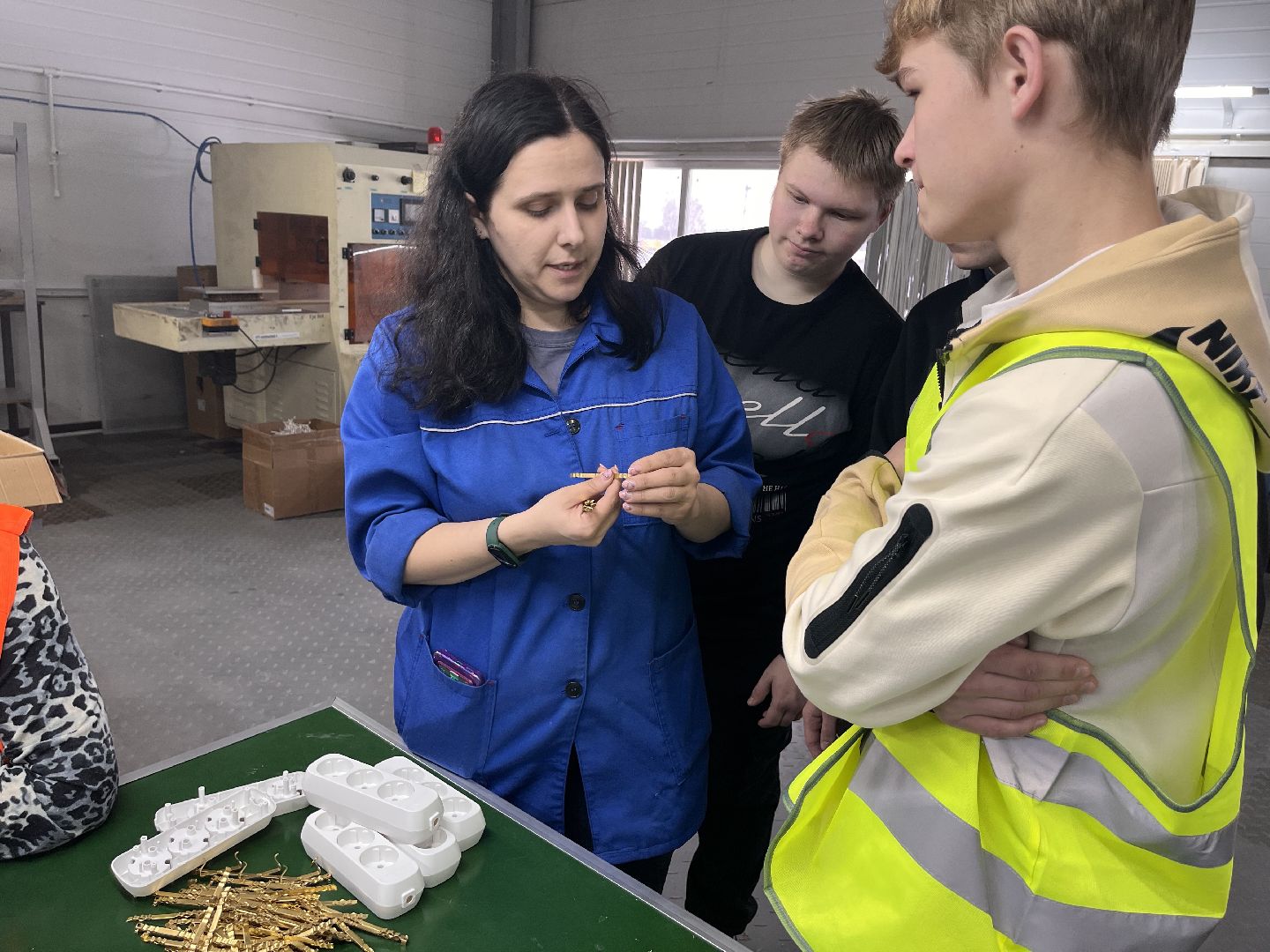 студенты, можайский техникум, завод, предприятие, экскурсии,