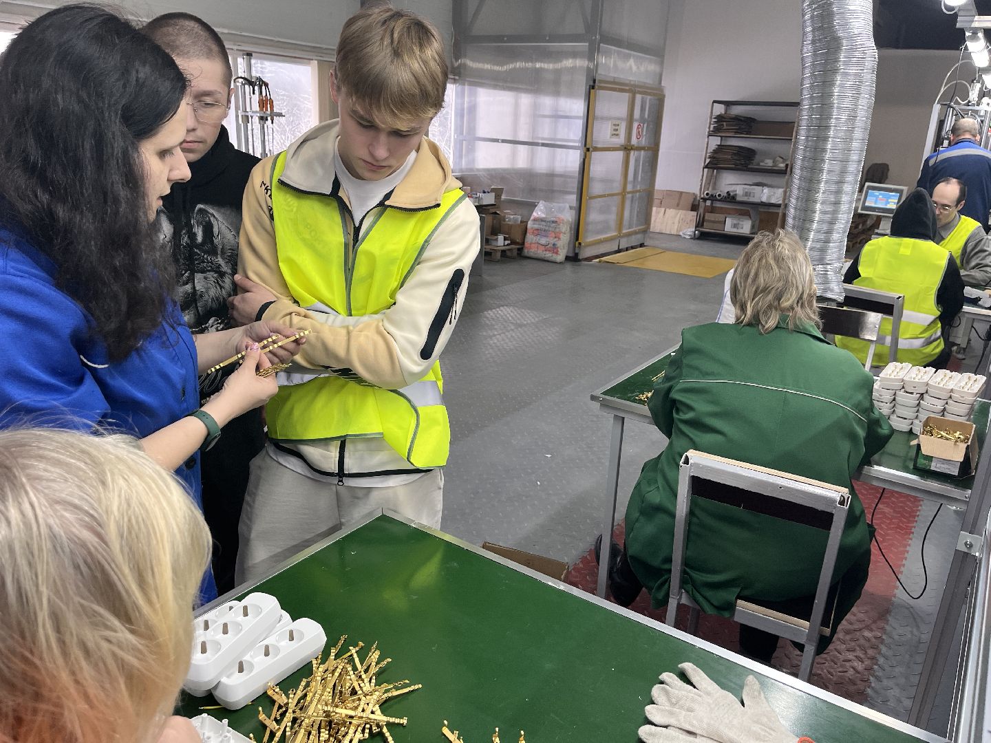 студенты, можайский техникум, завод, предприятие, экскурсии,