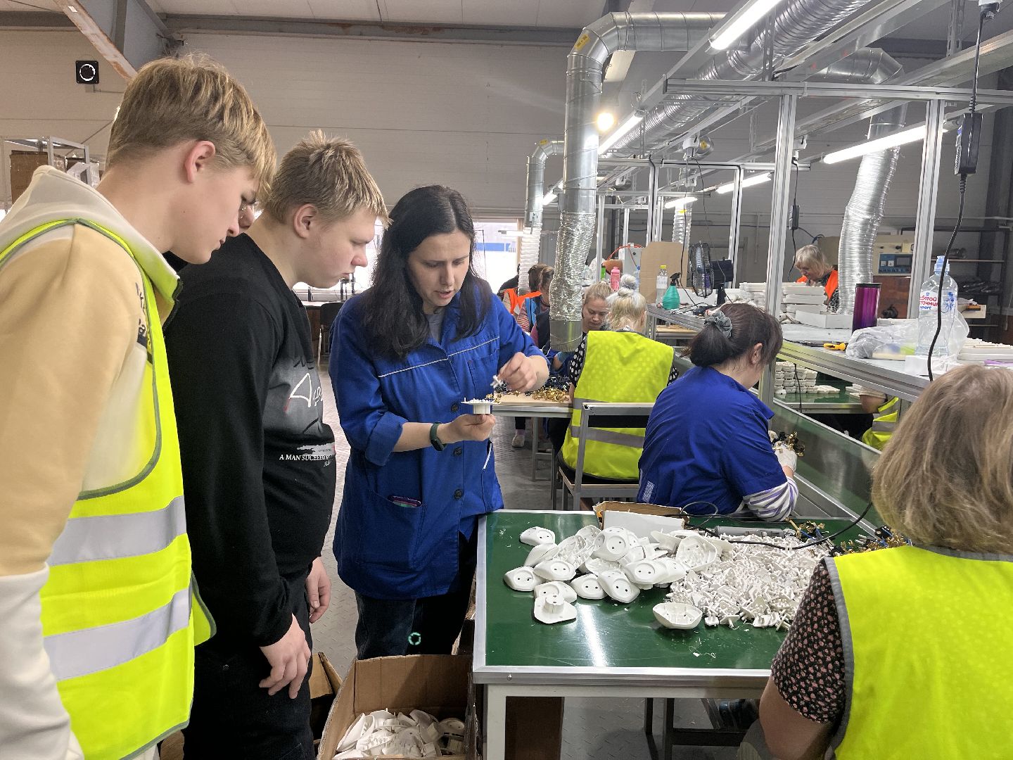 студенты, можайский техникум, завод, предприятие, экскурсии,