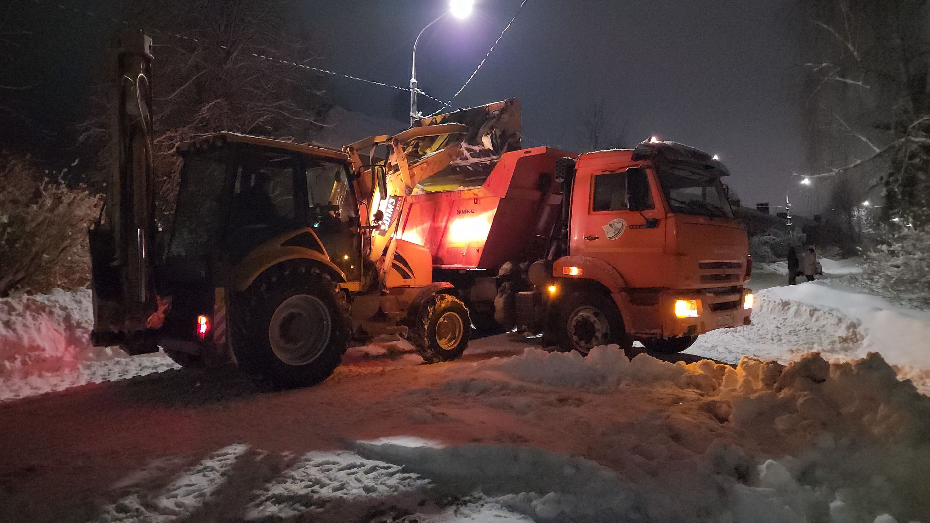 волоколамск, коммунальная техника, коммунальное хозяйство, коммунальные службы, коммунальщики, жкх, снег, снегоуборка, снегоуборочная техника,