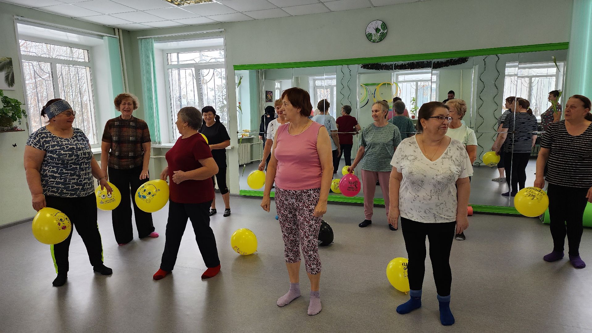 кашира, ожерелье, активное долголетие, йога смеха, зож, релаксация, групповые занятия,