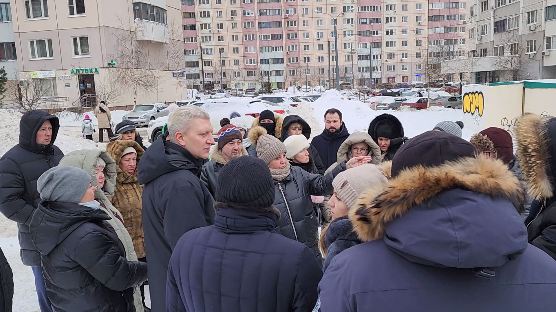 благоустройство, парковки, схемы движения во дворах, знаки, контейнерные площадки,