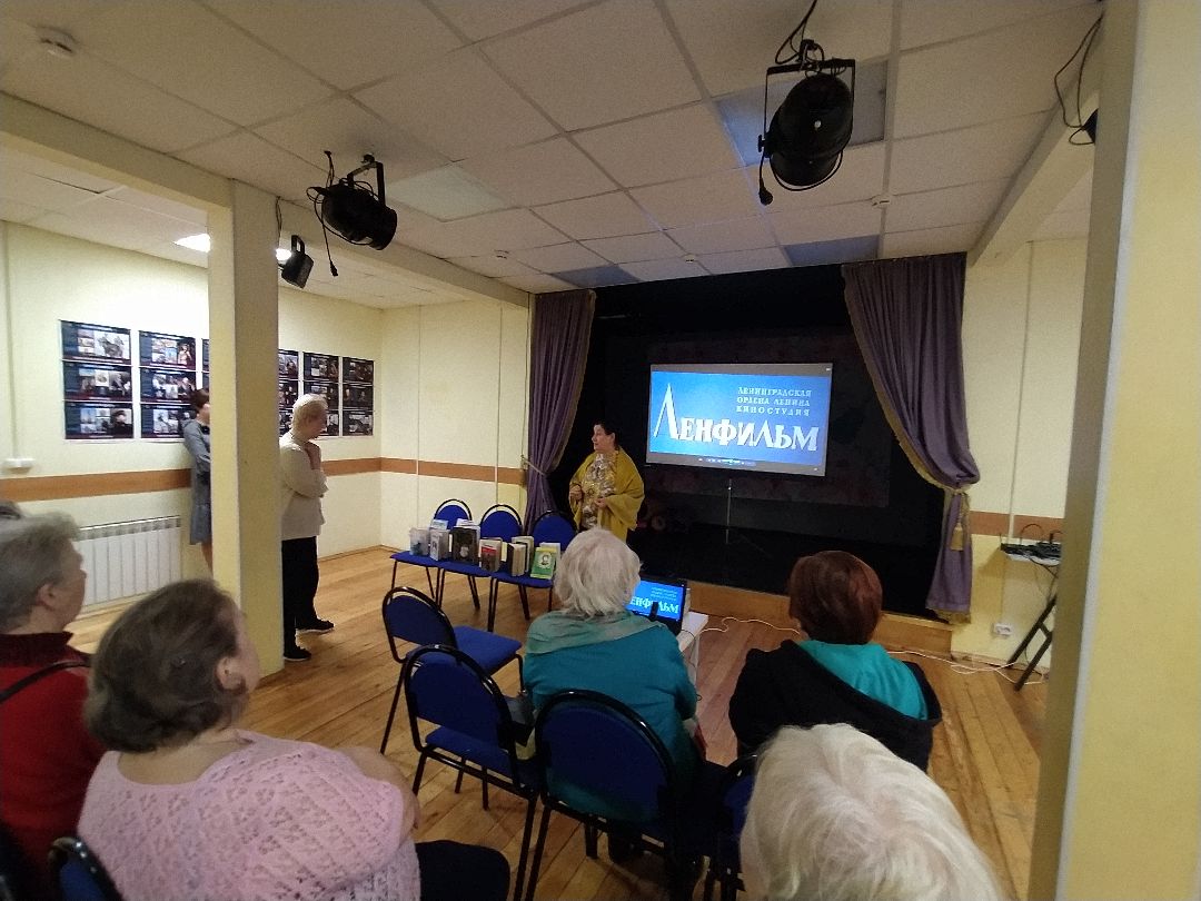 Киноистории, Том Сойер Фест Загорянский, театр