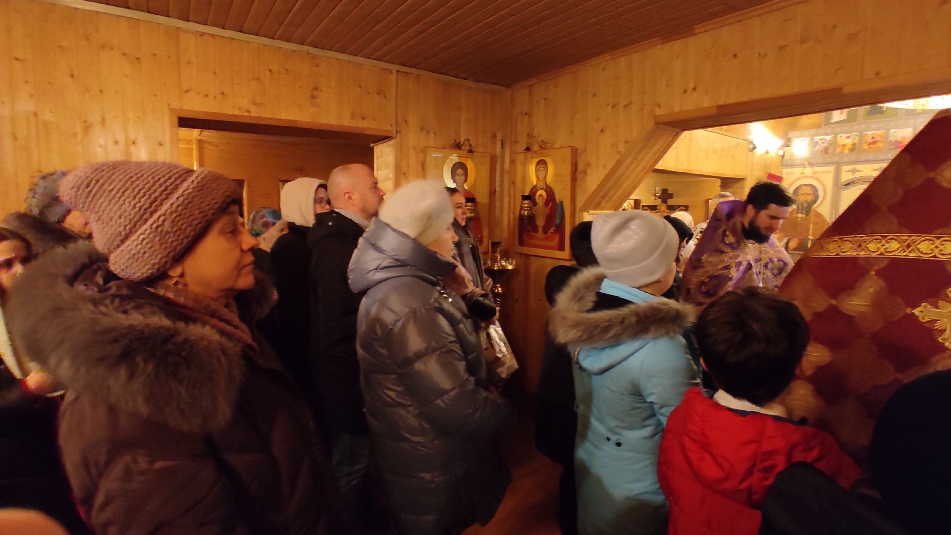 Лобня, гуманитарнаяпомощь, благочиние