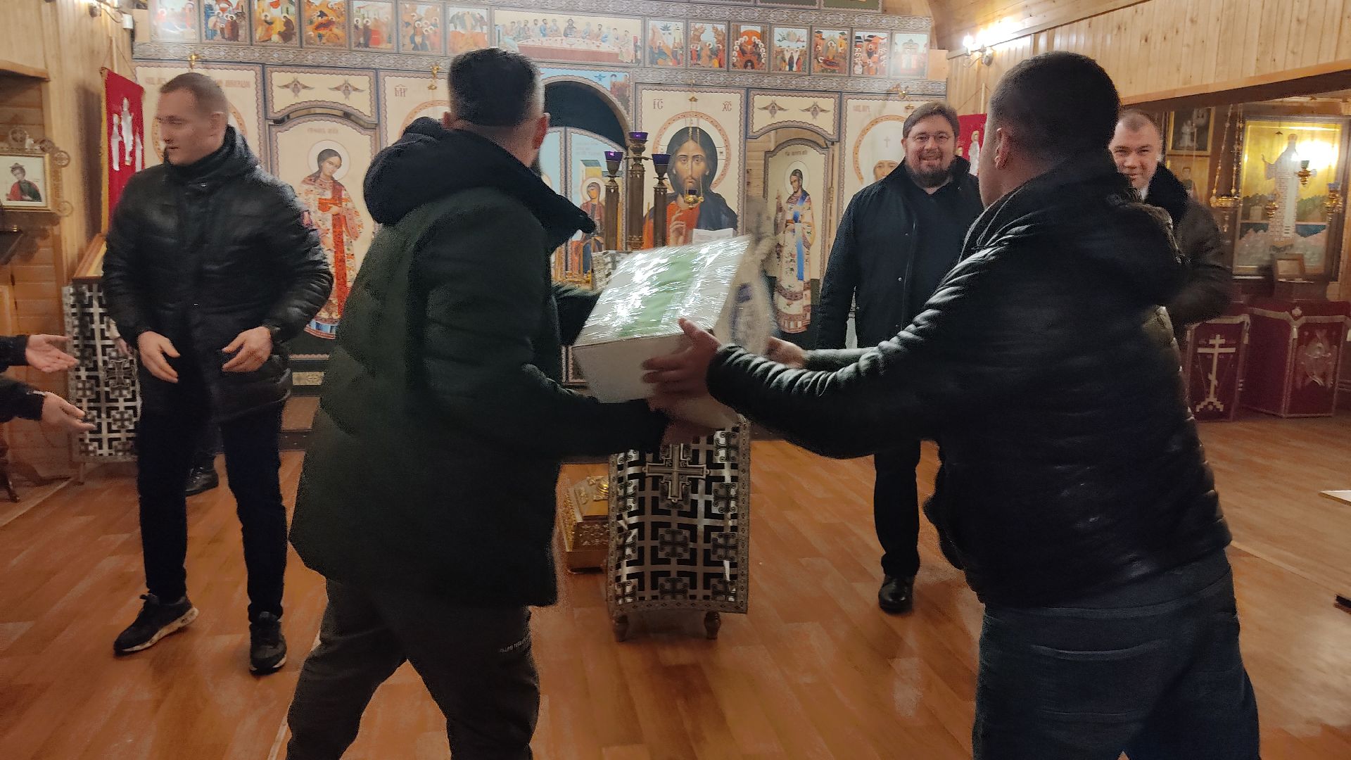 Лобня, гуманитарнаяпомощь, благочиние