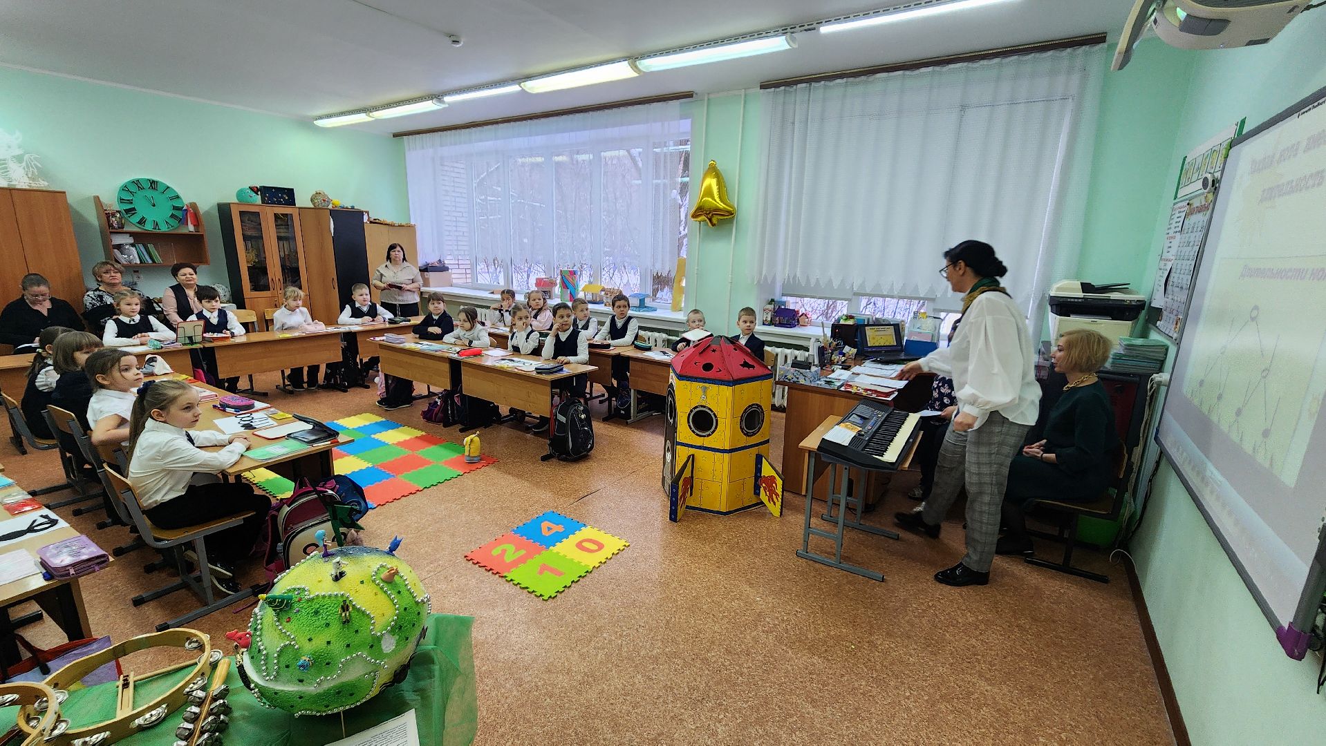 младшие классы, интеллектуальная лаборатория, гимназия, семинар, образование,