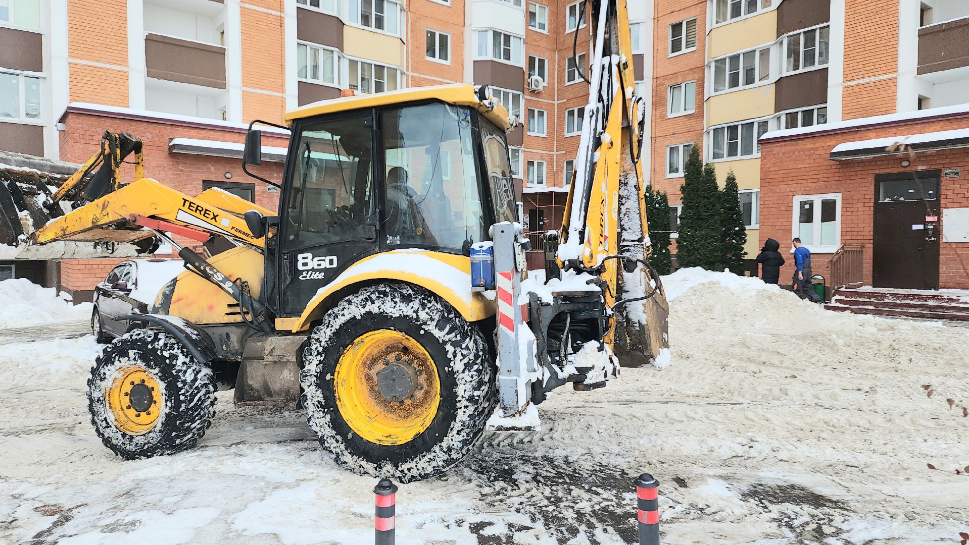 ЖКХ, УК Гюнай, микрорайон Западный, Домодедово, Уборка снега, Снежная каша, дворник, Снегоуборочная техника,