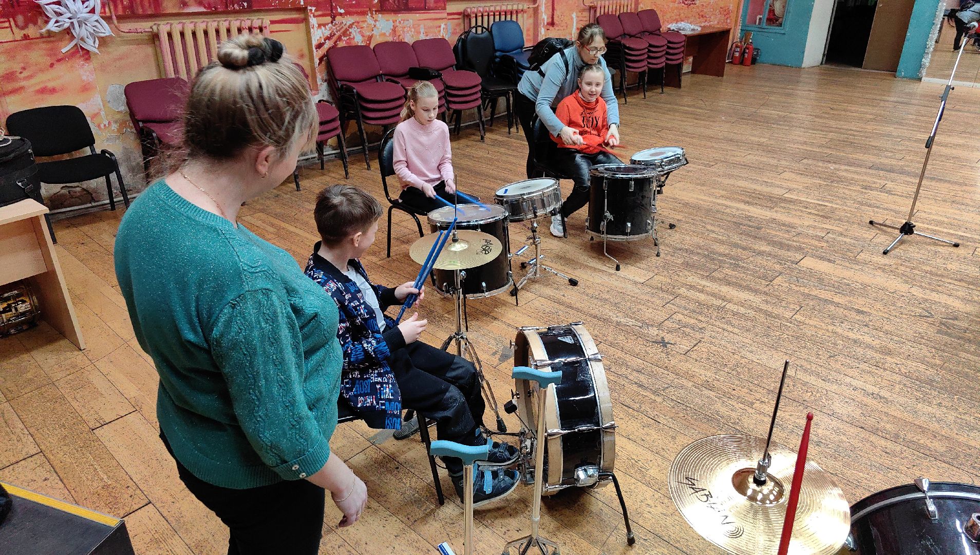 игра на барабанах, мастер-класс, дети с ОВЗ, музыка, ритмы,