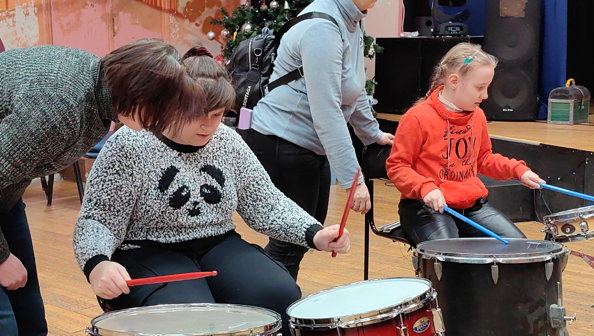 игра на барабанах, мастер-класс, дети с ОВЗ, музыка, ритмы,