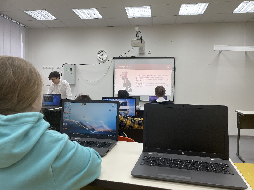 Техношкола, преподаватель