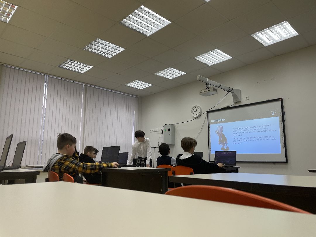 Техношкола, преподаватель