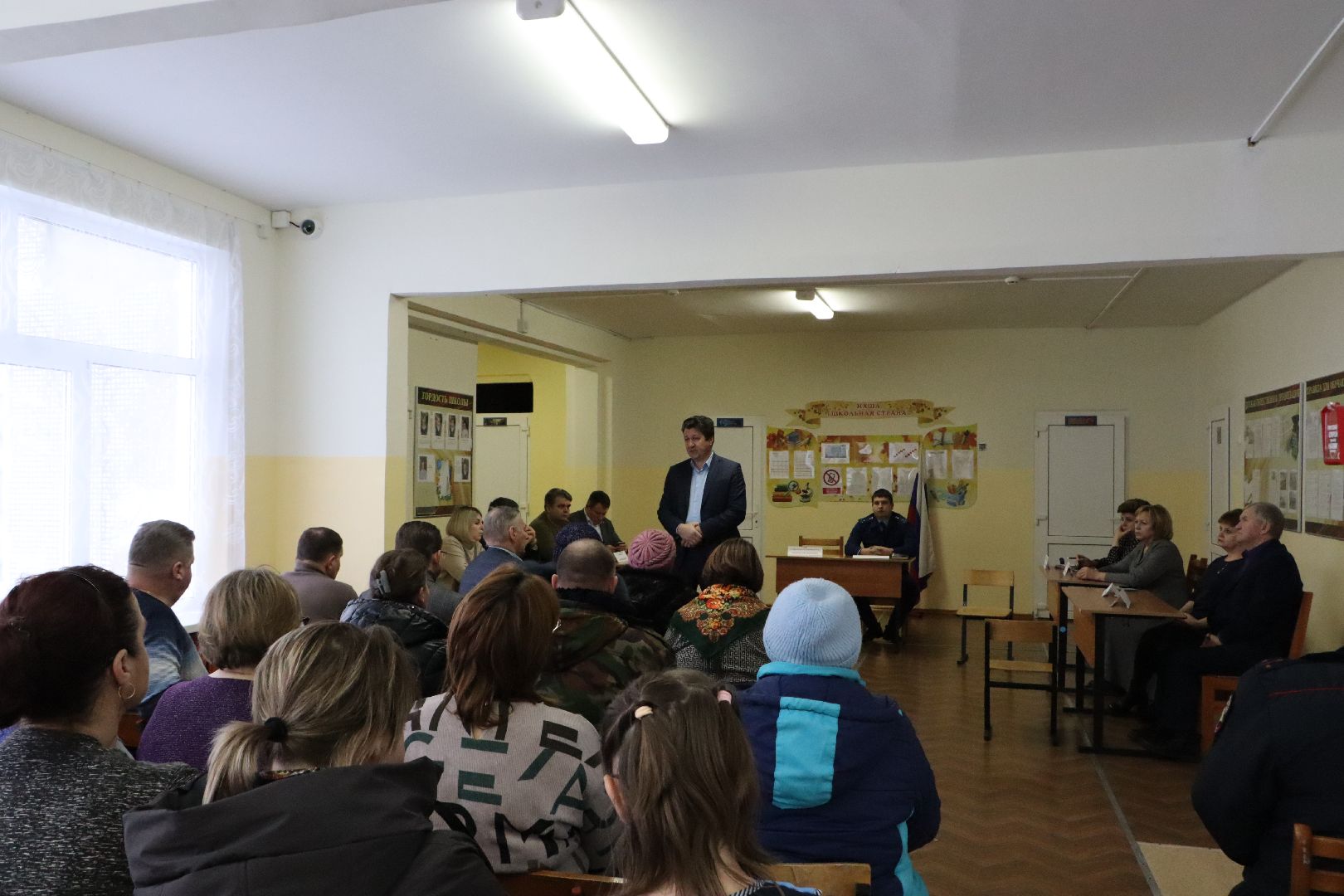 Поселок Дмитриевский, Серебряные Пруды, выездная администрация, доступная власть,