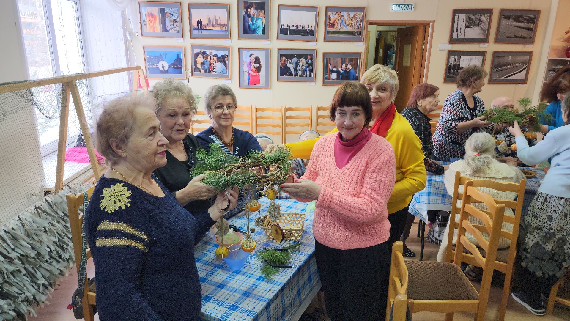 серпухов, экокормушка, птицы, пенсионеры, социальный центр,