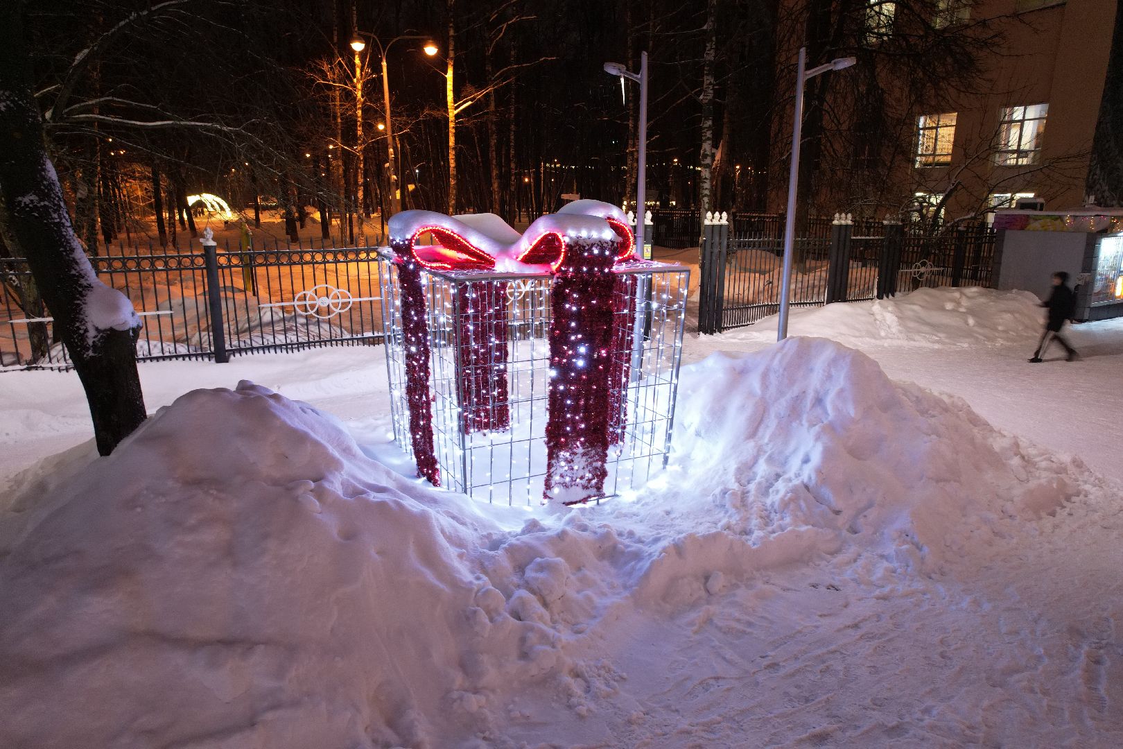 видео с коптера, королёв, благоустройство, сквер,