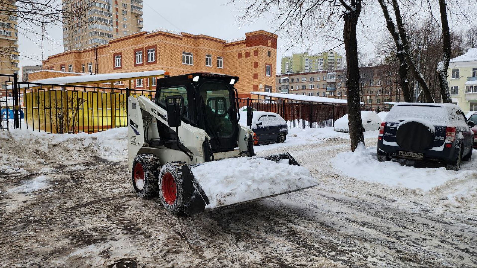 люберцы, вывоз снега, коммунальщики, снегоуборочная техника,