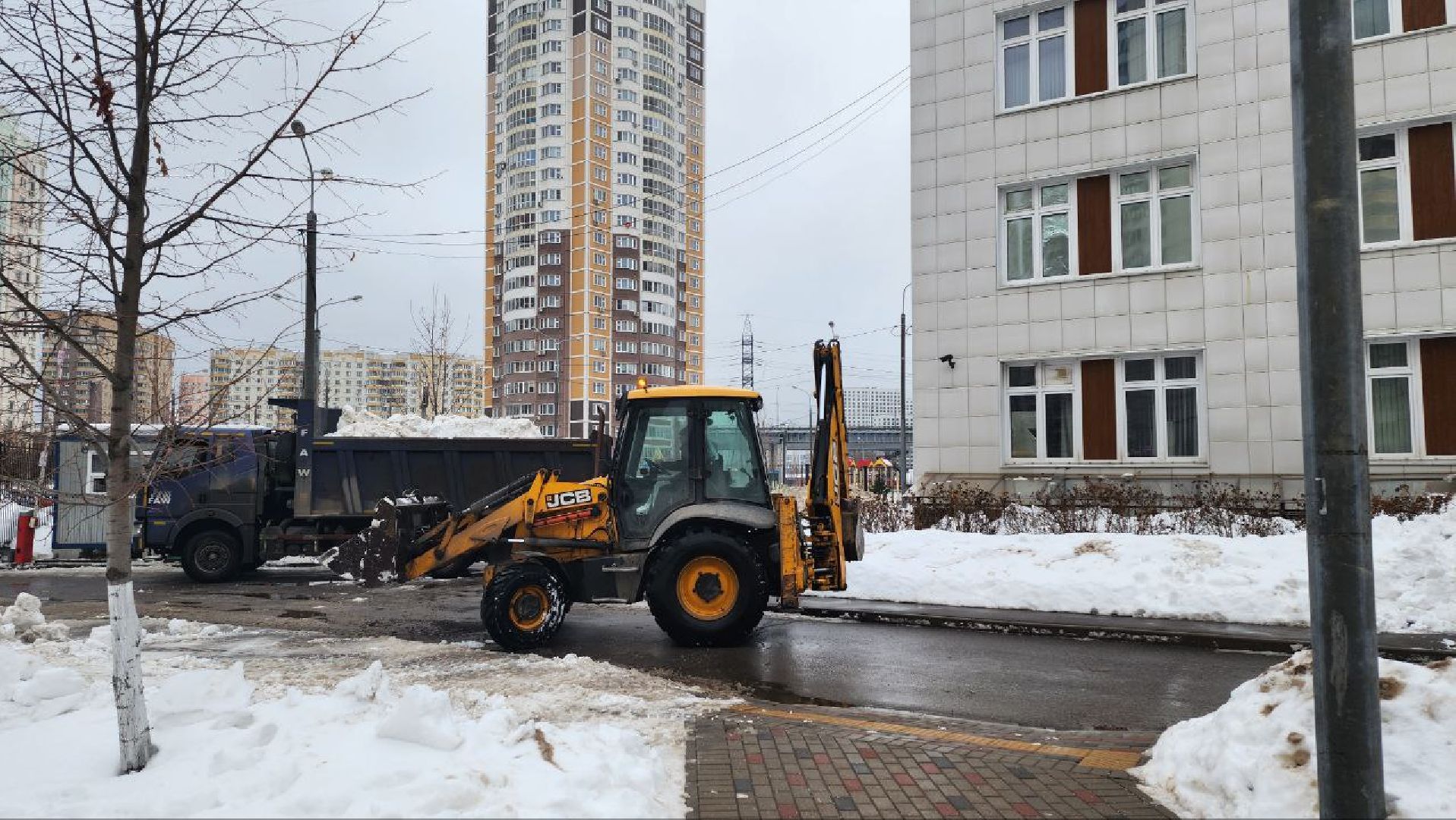 люберцы, вывоз снега, коммунальщики, снегоуборочная техника,